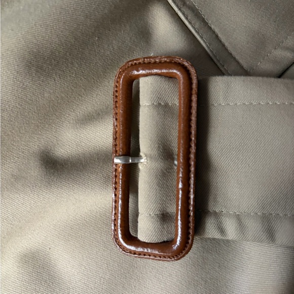 Vintage Burberrys’ Trench Coat - Made in England - Picture 7 of 13